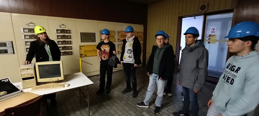 Besichtigung der Schaltzentrale