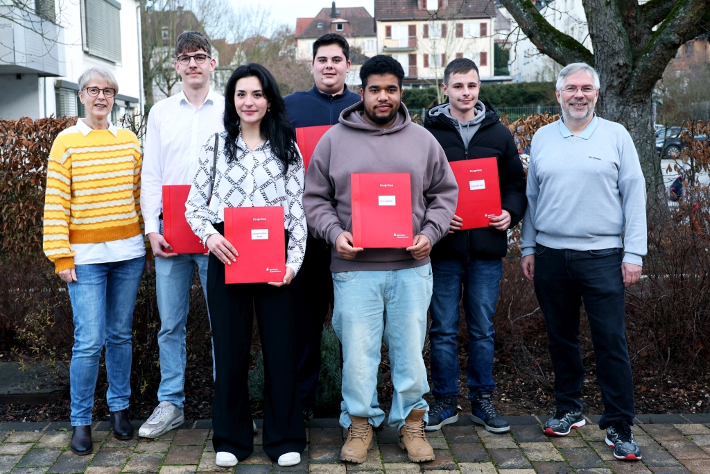 M4WZ mit Abteilungsleiterin Kati Grützmacher und Fachlehrer Carsten Rehberg